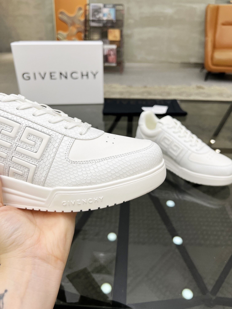 Givenchy Sneakers